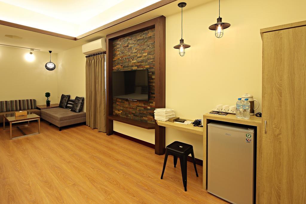 Happiness Yes Inn Luodong Buitenkant foto